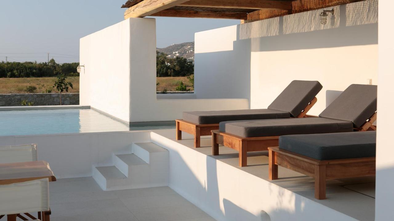 Alio Naxos Luxury Suites Ájosz Jeórjosz Szoba fotó